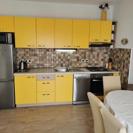 Apartman Ante Brela Luaran gambar