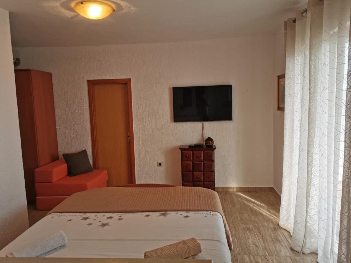 Apartman Ante Brela Luaran gambar