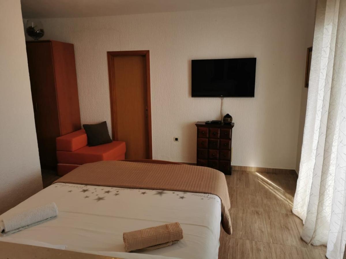 Apartman Ante Brela Luaran gambar